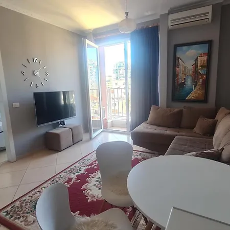 Apartamento 6th Floor Apartments, *