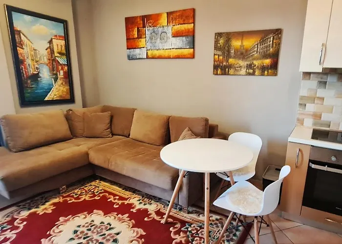 Appartamento 6th Floor Apartments, Tirana