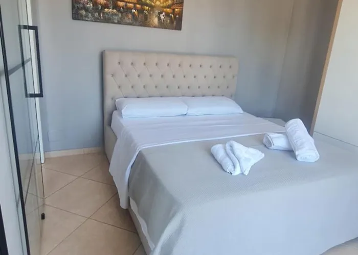 Appartamento 6th Floor Apartments, Tirana